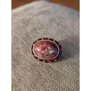 Coro Red Gold Speckled Cabachon Broach With Red Rhinestone or Garnets Vintage